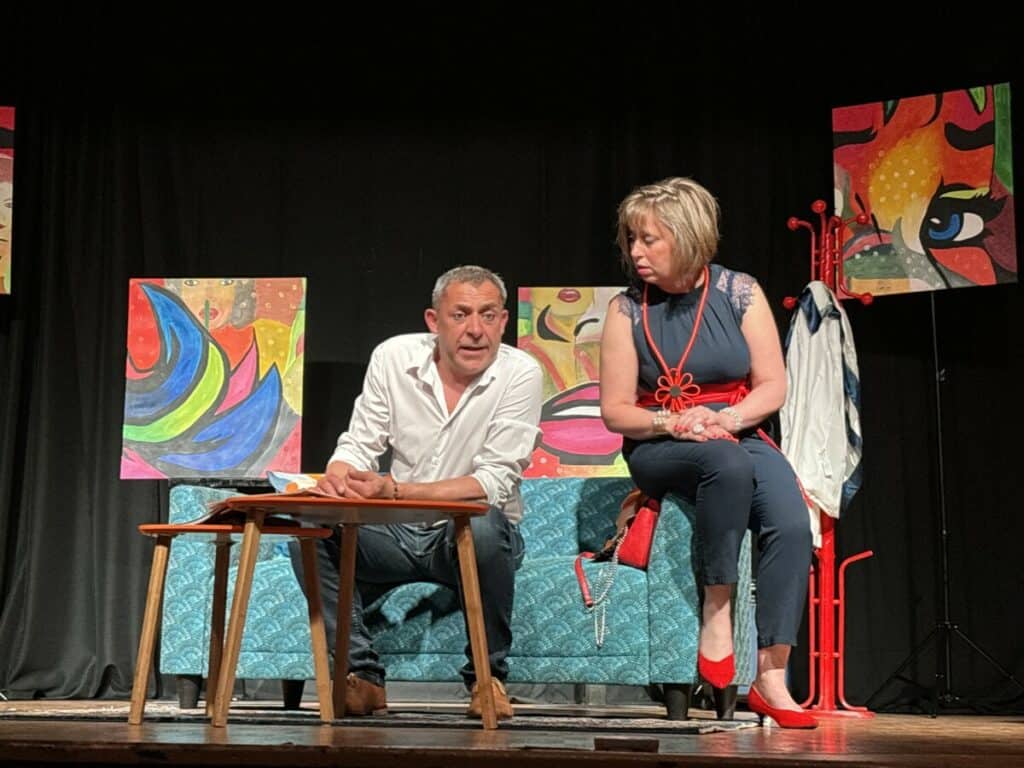 Une Femme Idéale, comédie de Rivoire et Cartier par la Kompagne du parapluie