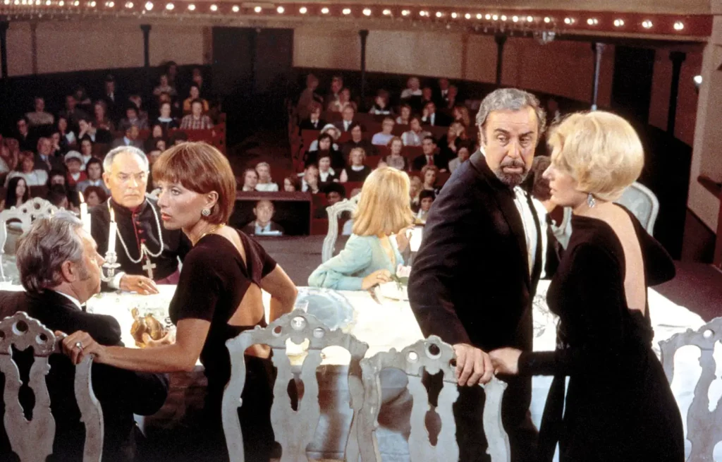 Le Charme discret de la bourgeoisie, Luis Buñuel