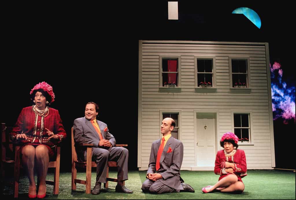 "La Cantatrice chauve" d''Eugène Ionesco, mise en scène de Jean-Luc Lagarce, Montbéliard, Théâtre Municipal, 1991, photo de Brigitte Enguérand.