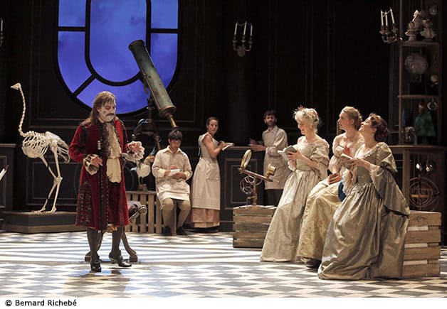 Les Femmes Savantes de Molière, mise en scène Catherine Hiégel, Paris, Théâtre de la porte Saint-Martin, 2016.